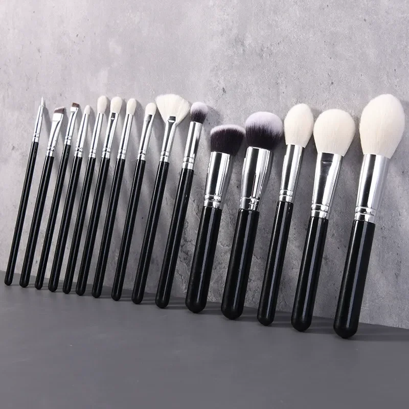 15-Piece Wool Makeup Brush Set with Bag